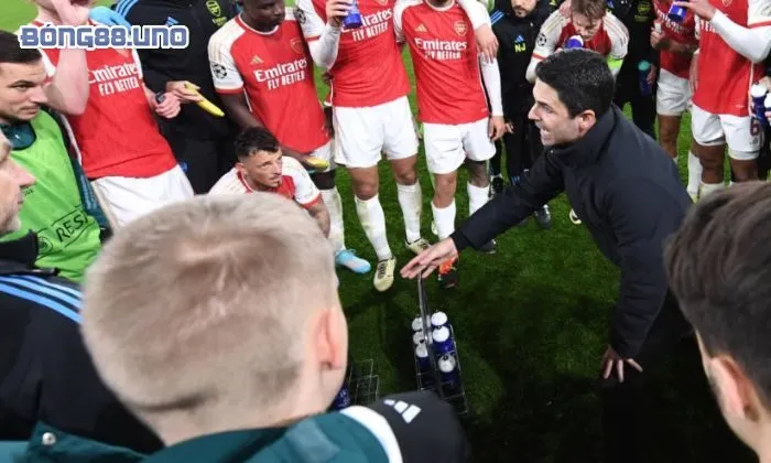 AFF cup có sự tham gia của 10 đội tuyển quốc gia từ khu vực Đông Nam Á