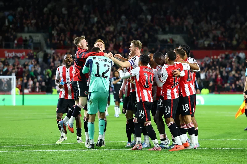 Phong độ của Brentford vs MU đều thiếu ổn định