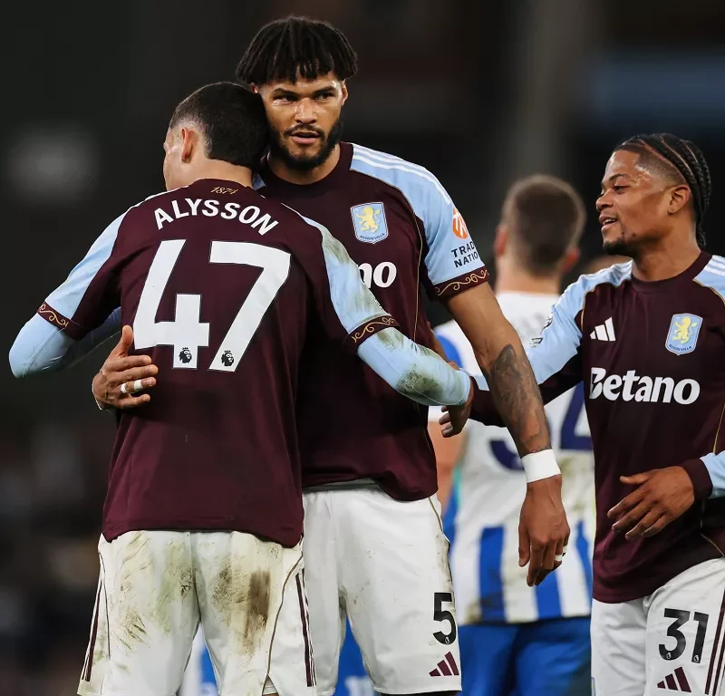 Thành tích giữa Aston Villa vs Leeds chênh lệch lớn